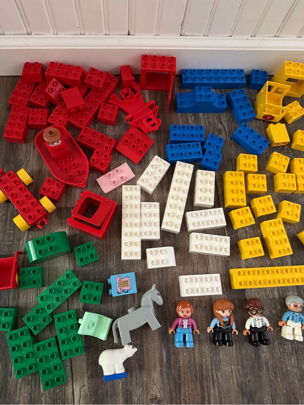 LEGO DUPLO: Boat Yard Building Set (2412) vintage and some other LEGO figures - Picture 3 of 10